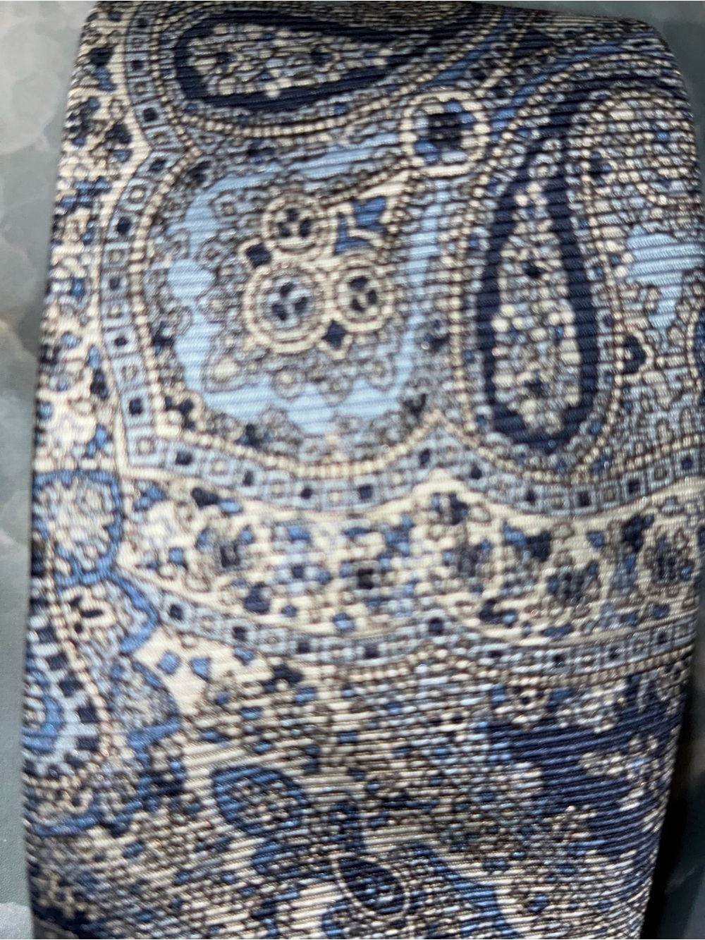 Men’s Paisley-Print Blue and Cream Tie